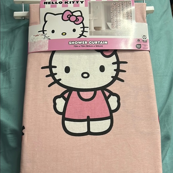 Hello Kitty Pink Shower Curtain - Picture 1 of 3